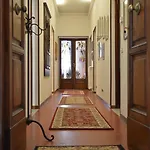 Donnaberarda كورتونا