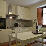 Donnaberarda شقة