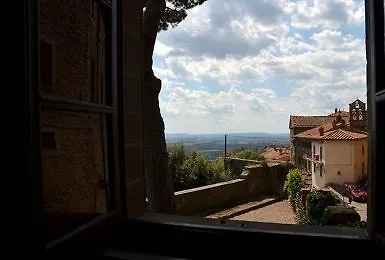 Donnaberarda * Cortona